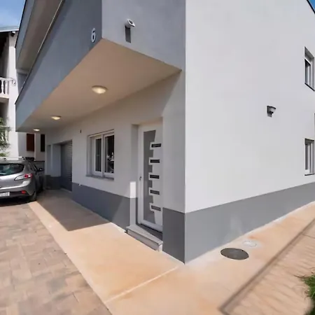 With Parking Space - 25204 *