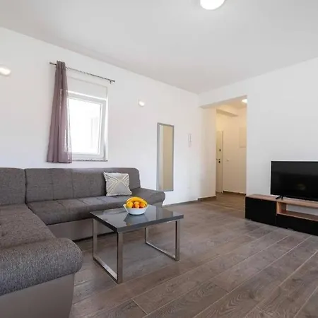 With Parking Space - 25204 Apartment *