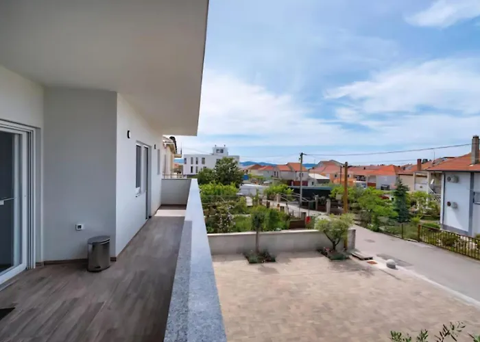 Apartment With Parking Space - 25204