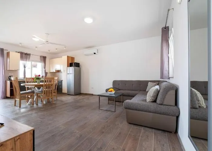 With Parking Space - 25204 * Zadar