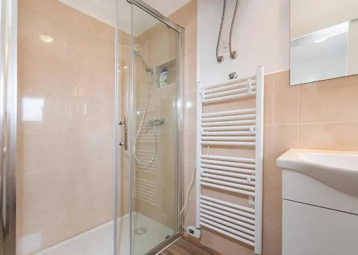 With Parking Space - 25204 Apartment Zadar