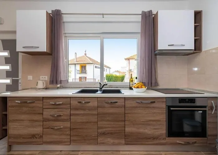 With Parking Space - 25204 Apartment